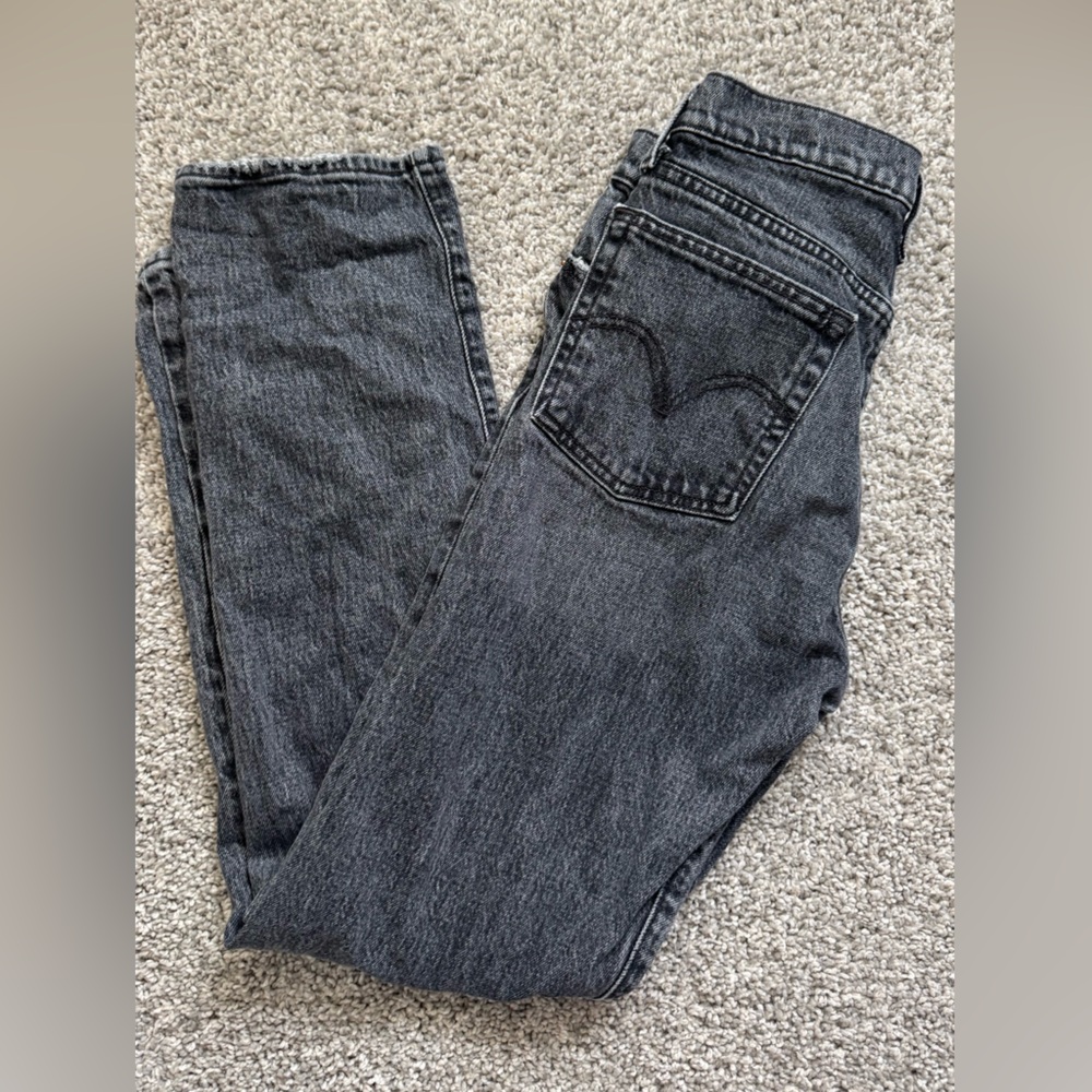 Levi’s Women's The Original Premium Wedgie Straight Jeans